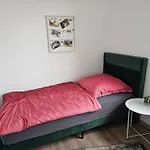 Moderne Doppelhaushaelfte In * Оппенхайм