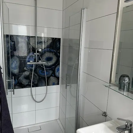 度假居 Moderne Doppelhaushaelfte In