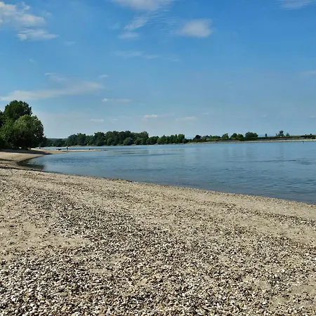 Hébergement de vacances Moderne Doppelhaushaelfte In