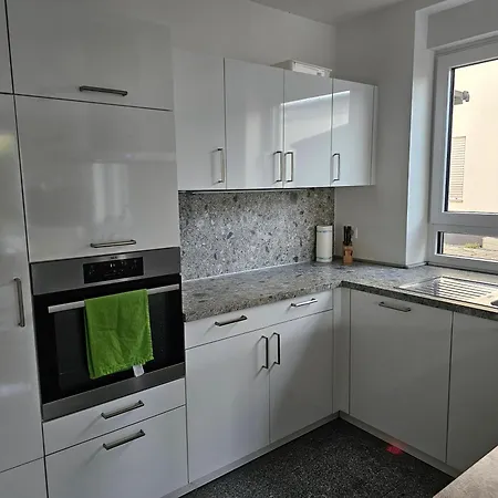 度假居 Moderne Doppelhaushaelfte In *