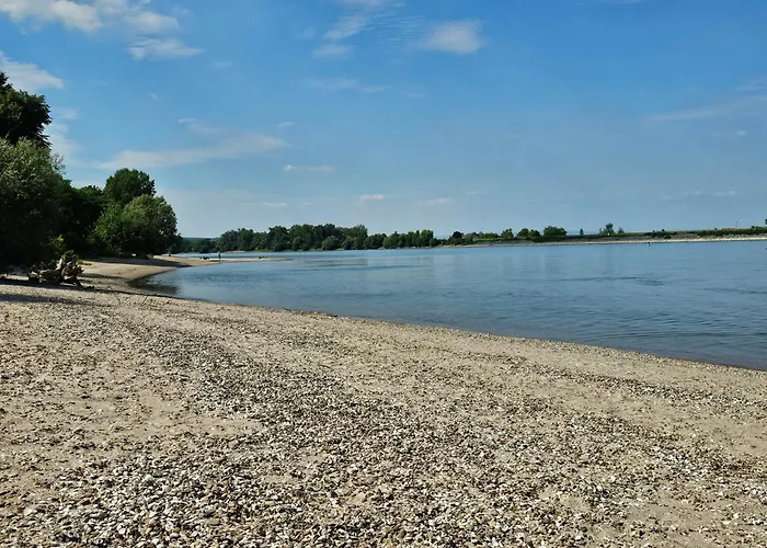 Hébergement de vacances Moderne Doppelhaushaelfte In