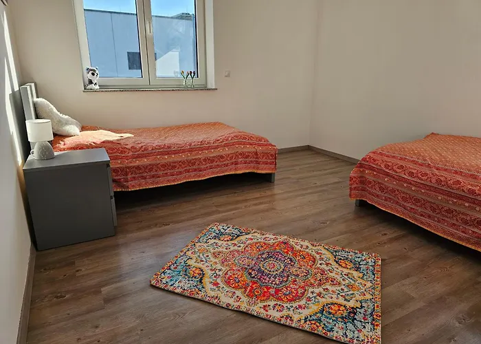 Dom wakacyjny Moderne Doppelhaushaelfte In *