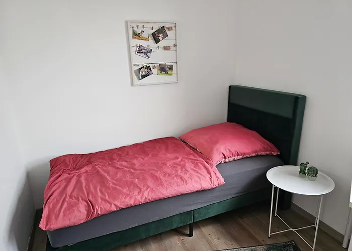 Moderne Doppelhaushaelfte In * Oppenheim